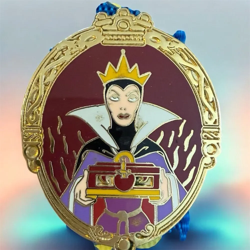 Vintage Disney 2003 Sorcerer Apprentice Mickey Lanyard Collectable Trading Pins